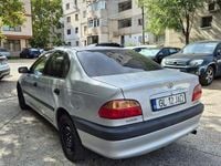 Second-hand Toyota Avensis Terra 110 CP (80 kW) 2001 Culoareargint Berlinǎ