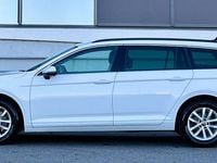 Second-hand VW Passat Elegance 150 CP (110 kW) 2022 Culoarealb Break