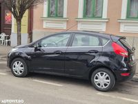 Second-hand Ford Fiesta Titanium 95 CP (69 kW) 2010 Culoarenegru Hatchback