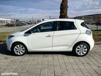 Second-hand Renault Zoe Life 67 kW (92 CP) 2015 Culoarealb Hatchback