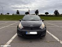 Second-hand Kia Rio Base 85 CP (62 kW) 2012 Culoarenegru