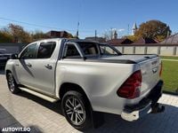 Second-hand Toyota HiLux 150 CP (110 kW) 2017 Culoarealb Pickup