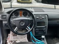 Second-hand Mercedes B200 Avantgarde 140 CP (102 kW) 2007 Albastru Monovolum