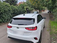 Second-hand Kia Ceed 160 CP (117 kW) 2021 Culoarealb Hatchback