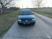 Second-hand VW Passat 131 CP (96 kW) 2002 Verde Berlinǎ