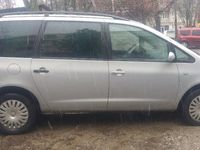 Second-hand VW Sharan 115 CP (84 kW) 2001 Argintiu Monovolum
