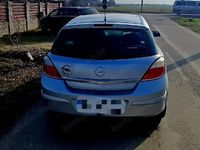 Second-hand Opel Astra 100 CP (73 kW) 2004 Argintiu Hatchback