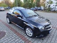 Second-hand Opel Tigra 125 CP (91 kW) 2005 Negru Cabrio