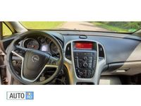 Second-hand Opel Astra 125 CP (91 kW) 2011 Gri Break