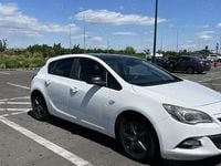 Second-hand Opel Astra 165 CP (121 kW) 2012 Alb Hatchback