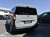Nouă Ford Tourneo Courier Trend 125 CP (91 kW) 2025 Culoaregri Monovolum
