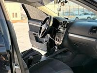 Second-hand VW Jetta 140 CP (102 kW) 2009 Negru Berlinǎ