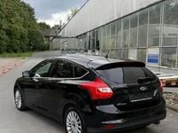Second-hand Ford Focus Titanium 140 CP (102 kW) 2013 Negru Hatchback
