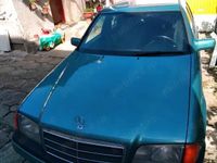 Second-hand Mercedes C180 90 CP (66 kW) 1995 Verde Berlinǎ