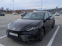 Second-hand Toyota Camry 218 CP (160 kW) 2025 Culoarenegru Berlinǎ