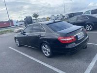 Second-hand Mercedes E220 170 CP (125 kW) 2012 Negru Berlinǎ