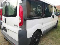 Second-hand Renault Trafic 90 CP (66 kW) 2012 Alb Monovolum