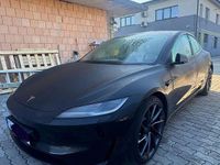 Second-hand Tesla Model 3 Performance 377 kW (513 CP) 2024 Culoarenegru Berlinǎ