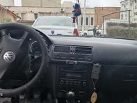 Second-hand VW Golf IV 101 CP (74 kW) 2006 Gri Break