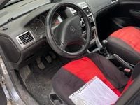Second-hand Peugeot 307 80 CP (58 kW) 2005 Hatchback