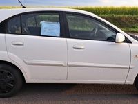 second-hand Kia Rio ii, 1,5 diesel, 110 c.p. , 2011