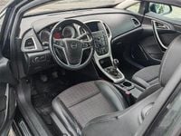 Second-hand Opel Astra Enjoy 179 CP (131 kW) 2011 Culoarenegru Coupe