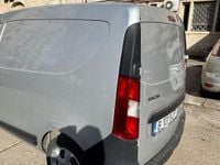 Second-hand Dacia Dokker Lauréate 75 CP (55 kW) 2018 Culoareargint Monovolum