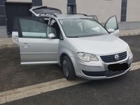 second-hand VW Touran 2008 1.900cm3 7locuri