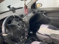 Second-hand Ford Focus 105 CP (77 kW) 2003 Berlinǎ