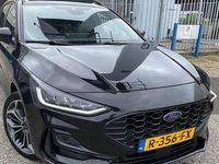 Second-hand Ford Focus ST-Line X 125 CP (91 kW) 2022 Culoarenegru Break