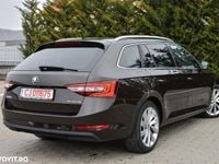 Second-hand Skoda Superb Ambition 190 CP (139 kW) 2019 Culoaremaro Break