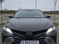 Second-hand Toyota Camry 218 CP (160 kW) 2020 Negru Berlinǎ