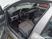 Second-hand Skoda Octavia 75 CP (55 kW) 2004 Argintiu metalizat Berlinǎ