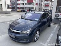 second-hand Opel Astra Cabriolet Twintop 1.9 DTH, 150 CP, keyless go&entry, tapiterie piele