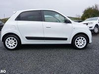 Second-hand Renault Twingo LIMITED 69 CP (50 kW) 2017 Culoarealb Hatchback