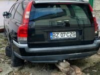 second-hand Volvo V70 an 2002