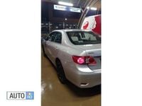 Second-hand Toyota Corolla 136 CP (100 kW) 2011 Argintiu Berlinǎ