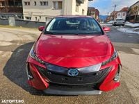 Second-hand Toyota Prius Life 136 CP (100 kW) 2018 Culoarerosu Hatchback