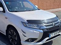 Second-hand Mitsubishi Outlander P-HEV 121 CP (88 kW) 2018 Culoarewhite SUV