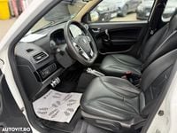 Second-hand Elaris Pio 36 kW (49 CP) 2022 Culoarealb Hatchback