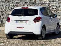 Second-hand Peugeot 208 Style 82 CP (60 kW) 2016 Culoarealb Hatchback