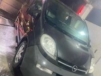 Second-hand Opel Vivaro 150 CP (110 kW) 2005 Negru Monovolum