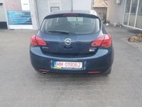 Second-hand Opel Astra 140 CP (102 kW) 2010 Hatchback