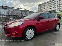 Second-hand Ford Focus 125 CP (91 kW) 2012 Rosu Hatchback