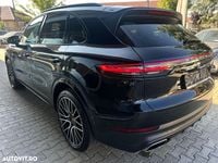 Second-hand Porsche Cayenne 340 CP (250 kW) 2018 Culoarenegru SUV