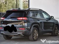 second-hand Jeep Cherokee 2014