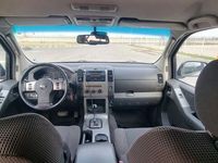 second-hand Nissan Pathfinder 2.5 dCi Aut SE