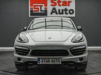 Second-hand Porsche Cayenne 240 CP (176 kW) 2011 Culoareargint SUV