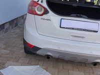 Second-hand Ford Kuga 163 CP (119 kW) 2011 Culoarealb SUV