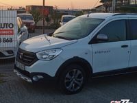 second-hand Dacia Lodgy 7 locuri pe benzina